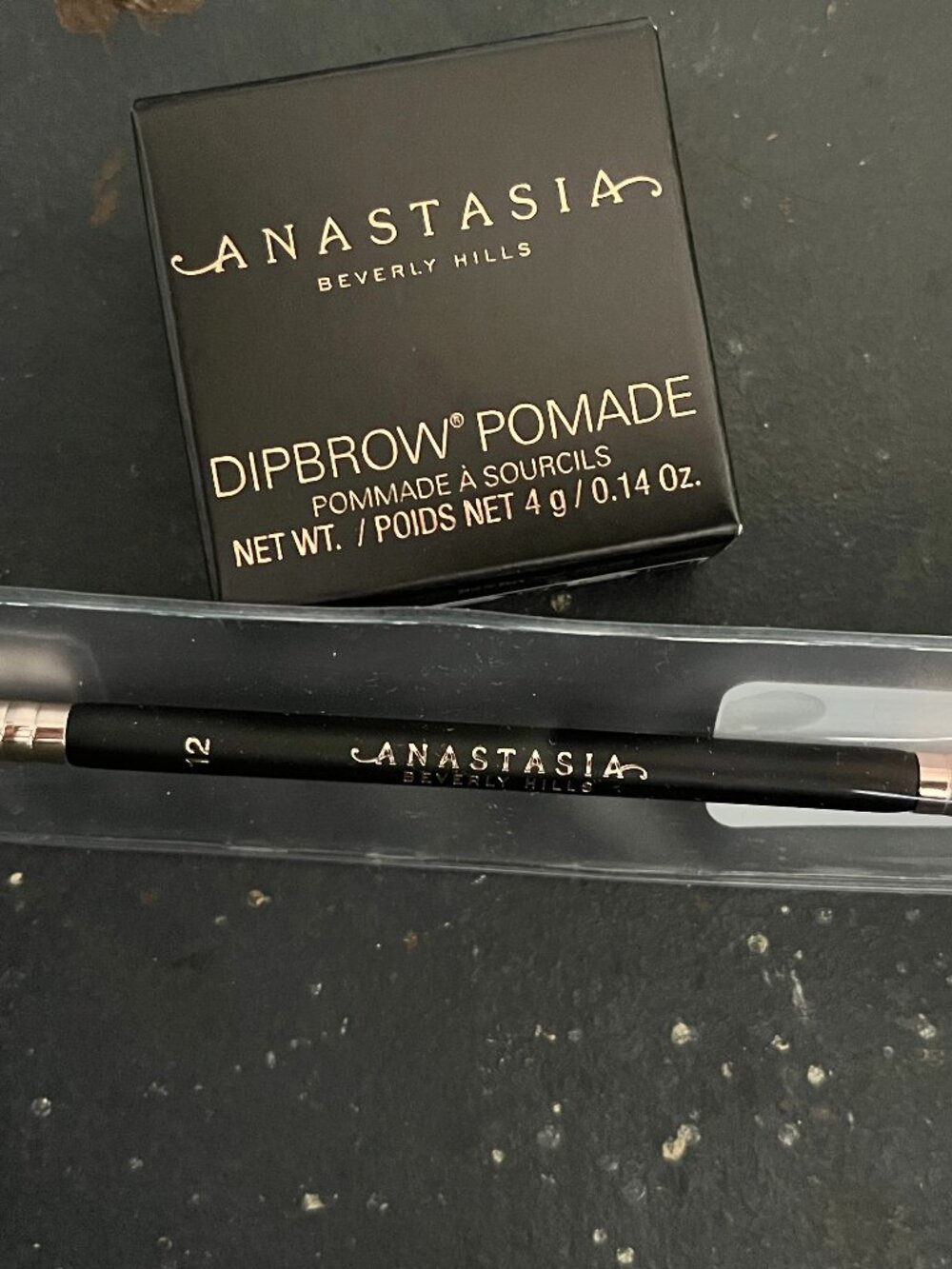 Anastasia Beverly Hills - DIPBROW Pomade with Brush #12
